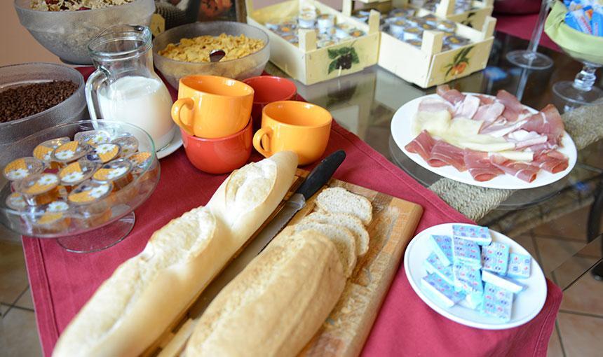 Albergo Ristorante Siro Torgiano Esterno foto